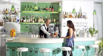 Hotel il Gattopardo - mese di Aprile - bar interno